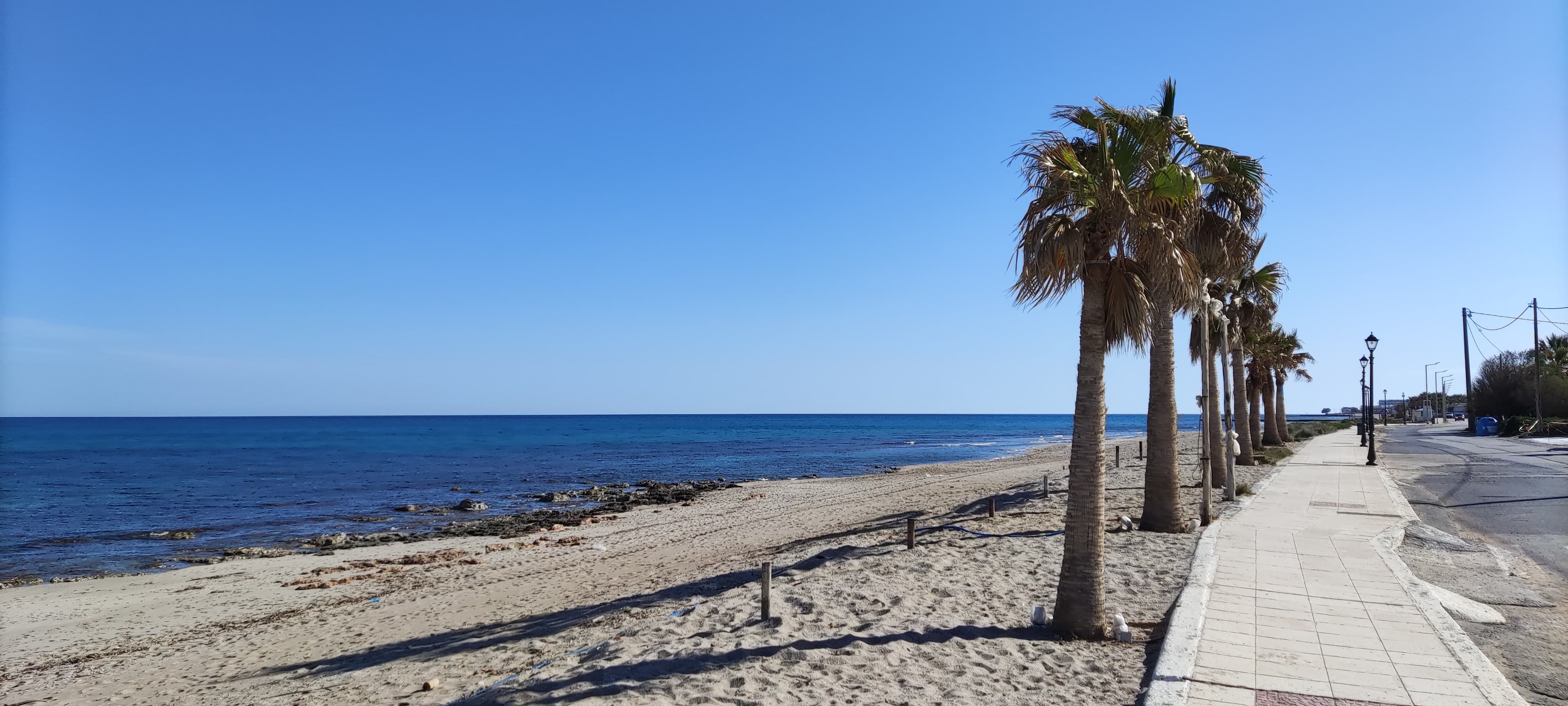Analipsi beach — Blue Flag sand a short walk from Konaki