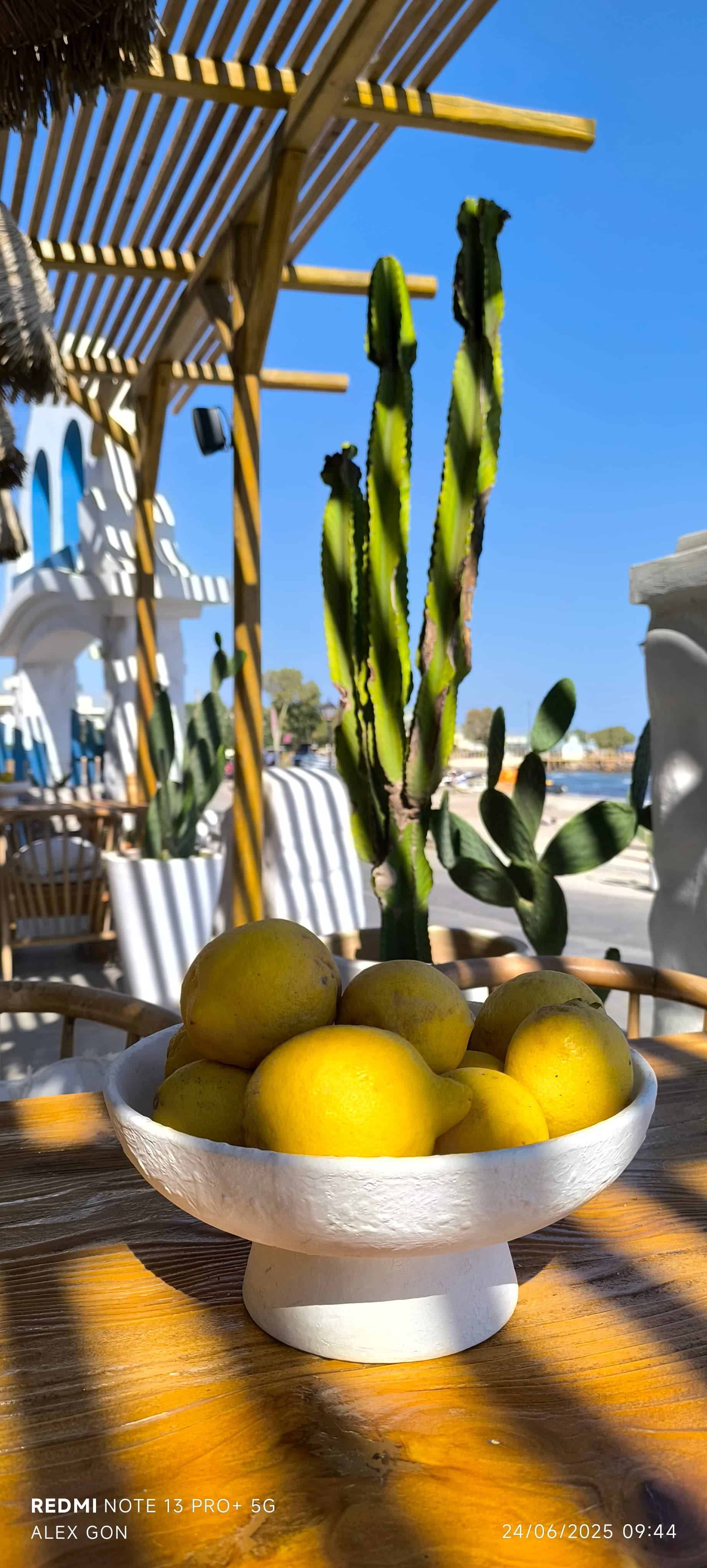 Spring lemons and village light — Analipsi before the summer rush